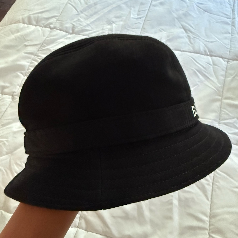 Burberry Classic Black Logo Bucket Hat - Picture 6 of 7